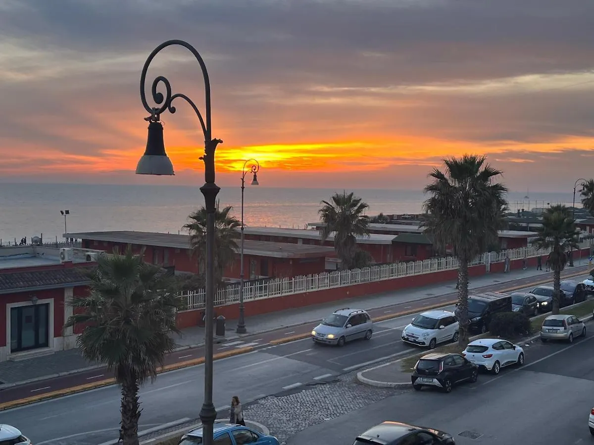Appartamento Fronte Mare Lido di Ostia Apartment